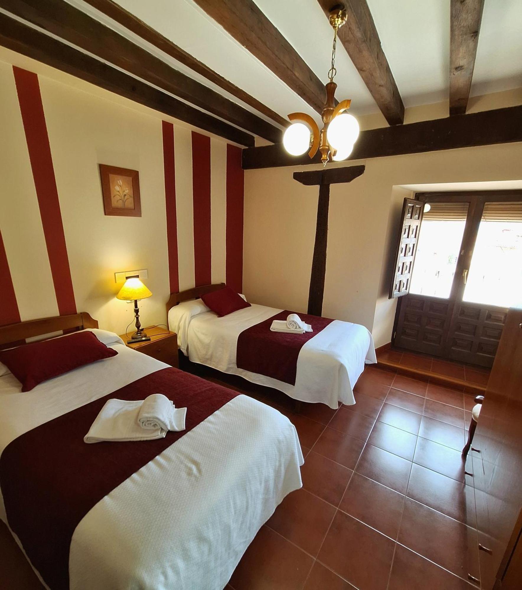 Hostal Rio Duero Molinos de Duero Dış mekan fotoğraf